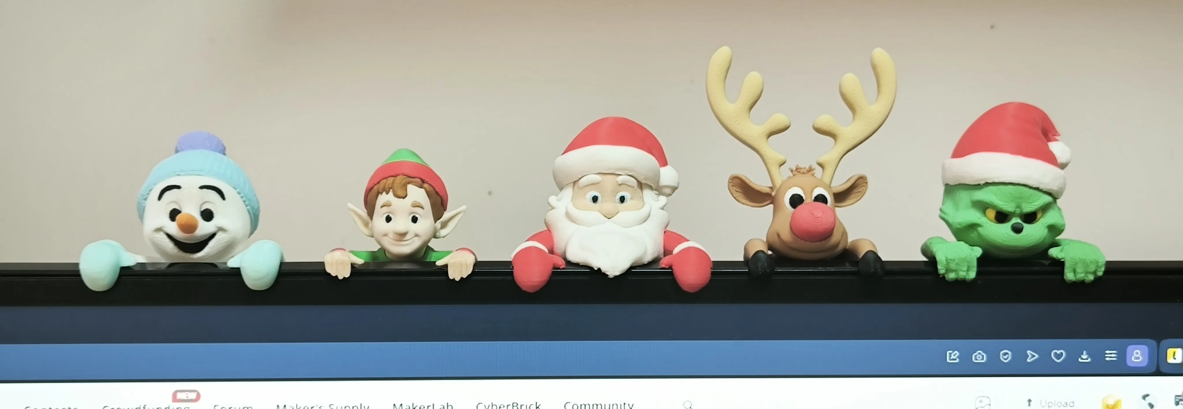 Bonecos Monitor Feliz